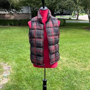 Eddie Bauer Goose Down Plaid Vest size small shell - polyester, lining - Nylon